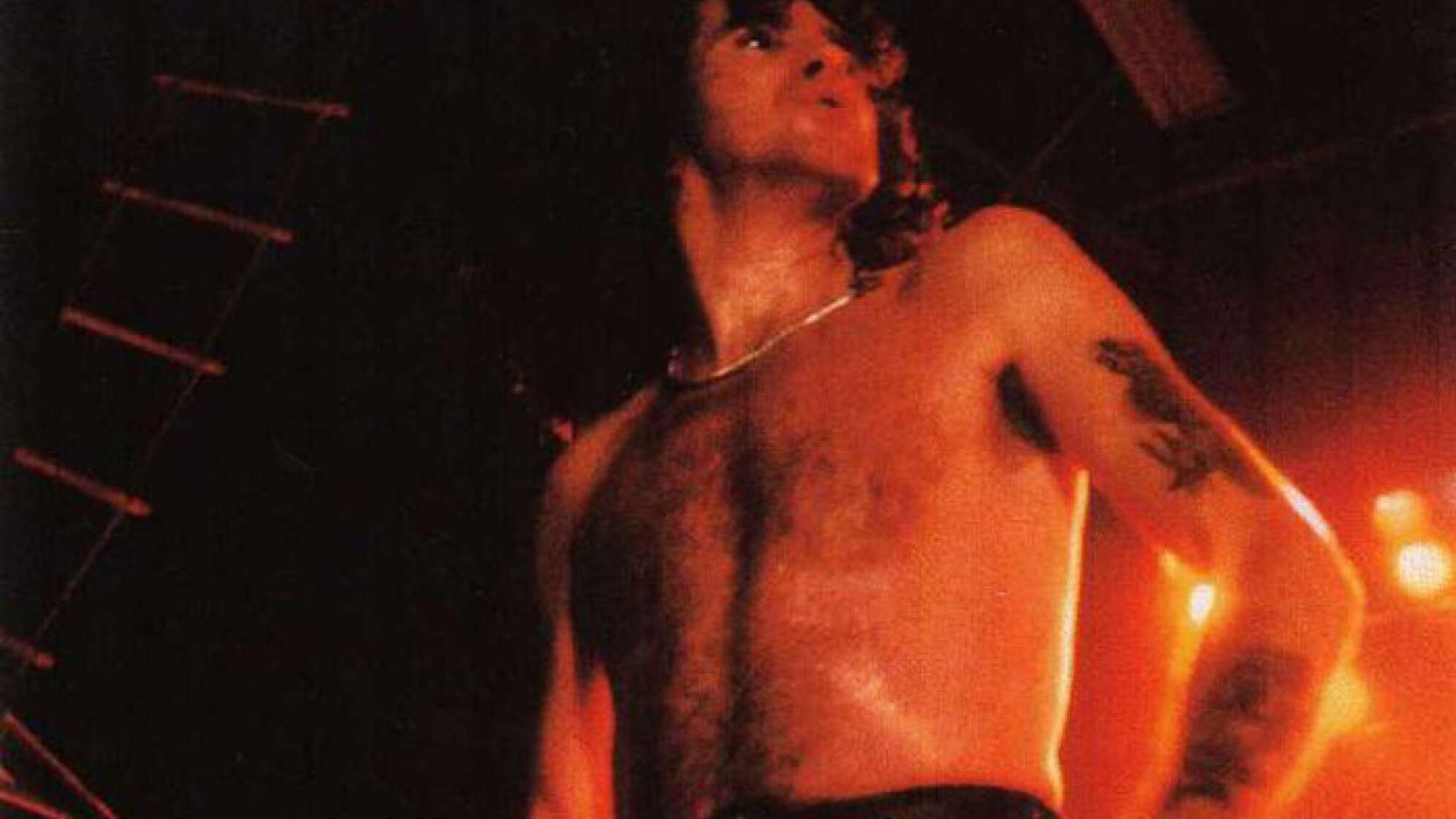 Bon Scott auf der Bühne in Grenoble 1979