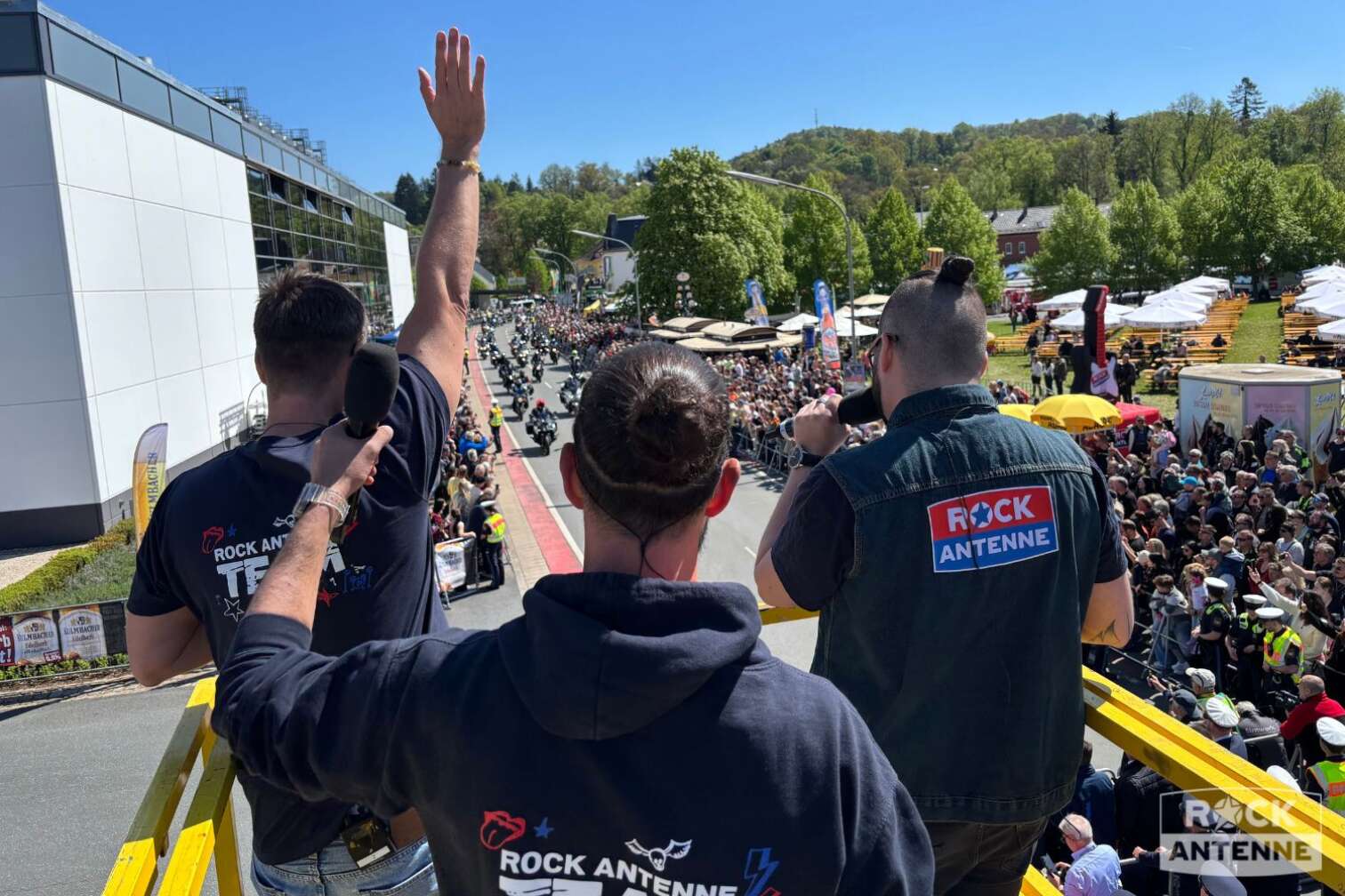 Impressionen der Motorradsternfahrt 2025 in Kulmbach am 26. und 27.04.2025, präsentiert von ROCK ANTENNE