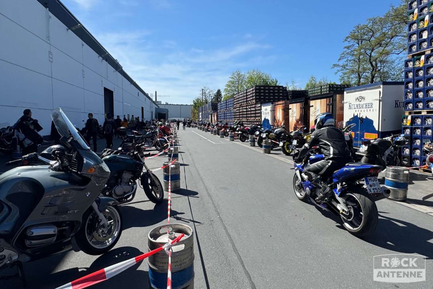 Impressionen der Motorradsternfahrt 2025 in Kulmbach am 26. und 27.04.2025, präsentiert von ROCK ANTENNE
