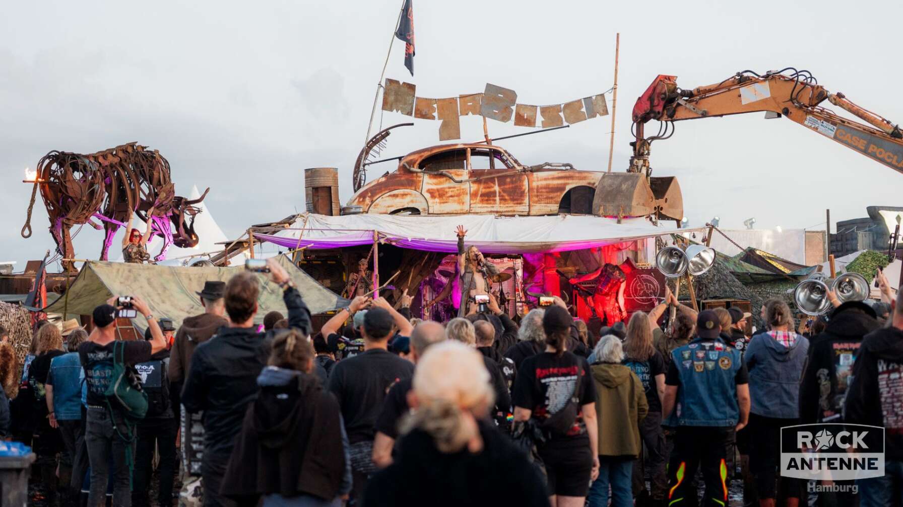 Land und Leute beim Wacken Open Air 2025