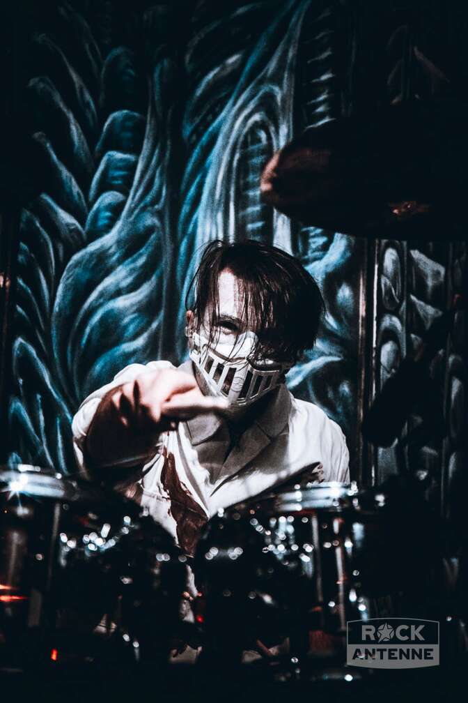 Konzertfoto der Band Blood White beim Konzert von Lordi am 27.09.2025 in Nürnberg