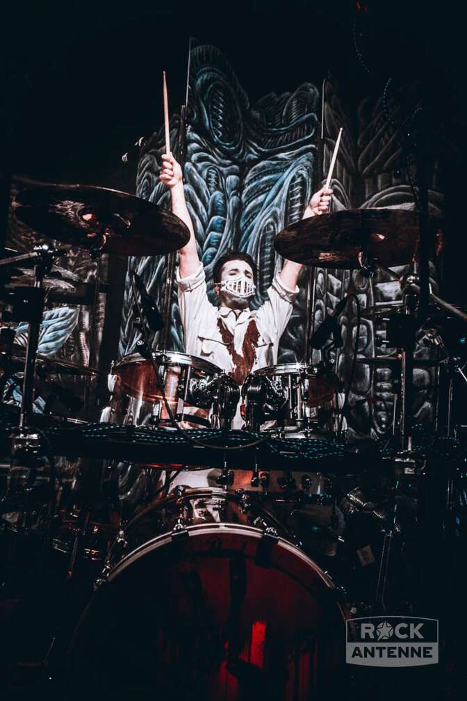 Konzertfoto der Band Blood White beim Konzert von Lordi am 27.09.2025 in Nürnberg