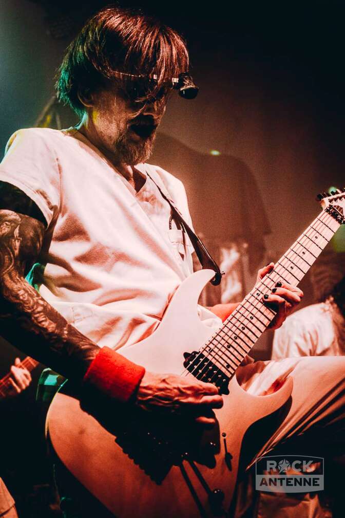 Konzertfoto der Band Blood White beim Konzert von Lordi am 27.09.2025 in Nürnberg