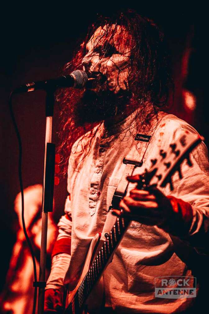 Konzertfoto der Band Blood White beim Konzert von Lordi am 27.09.2025 in Nürnberg