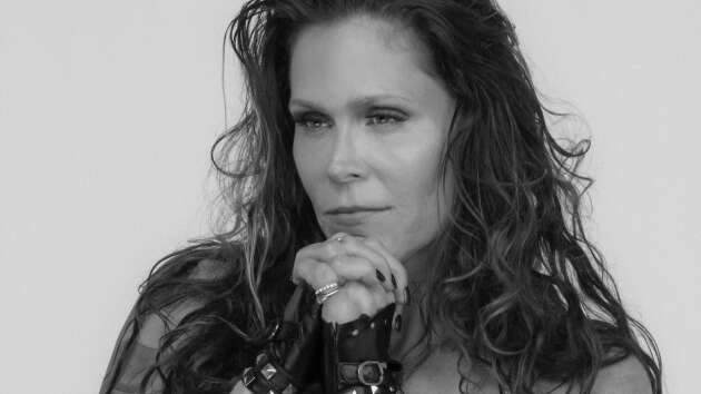 BETH HART