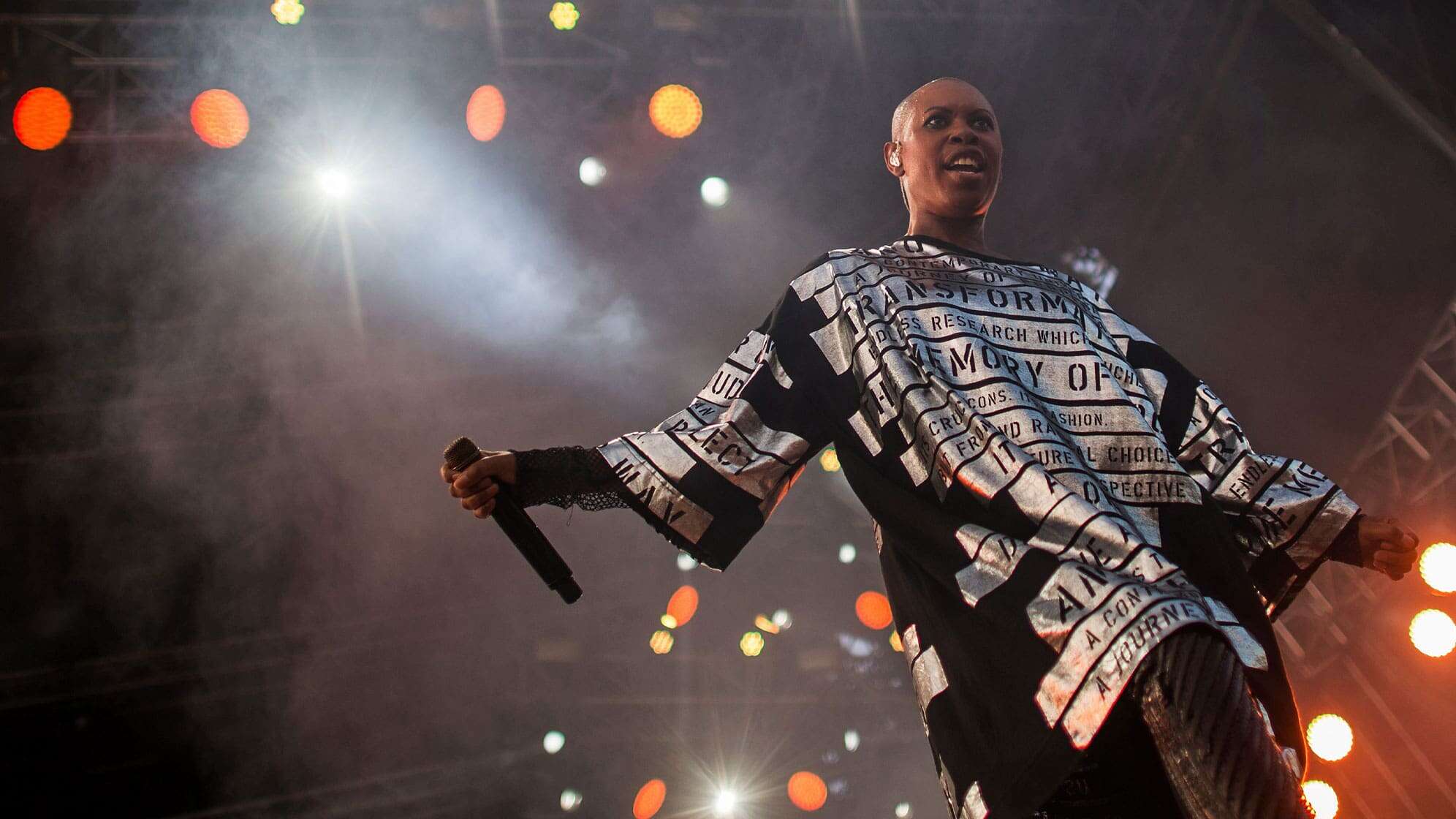Bild der Sängerin Skin der Band Skunk Anansie auf einem Konzert 2016