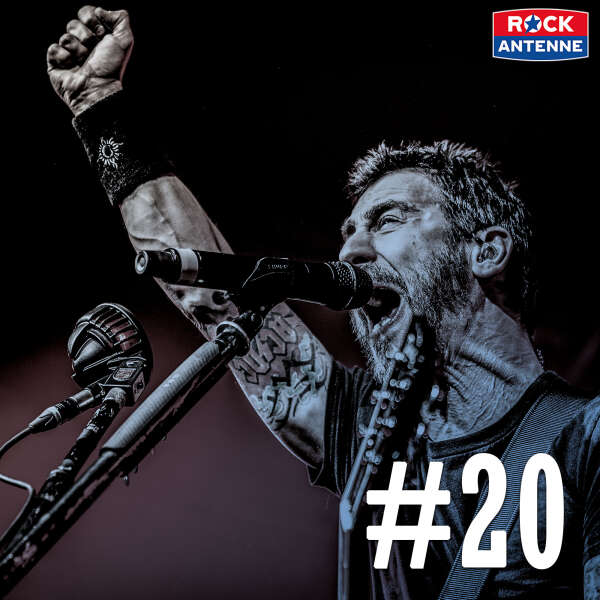 20: Sully Erna / Godsmack
